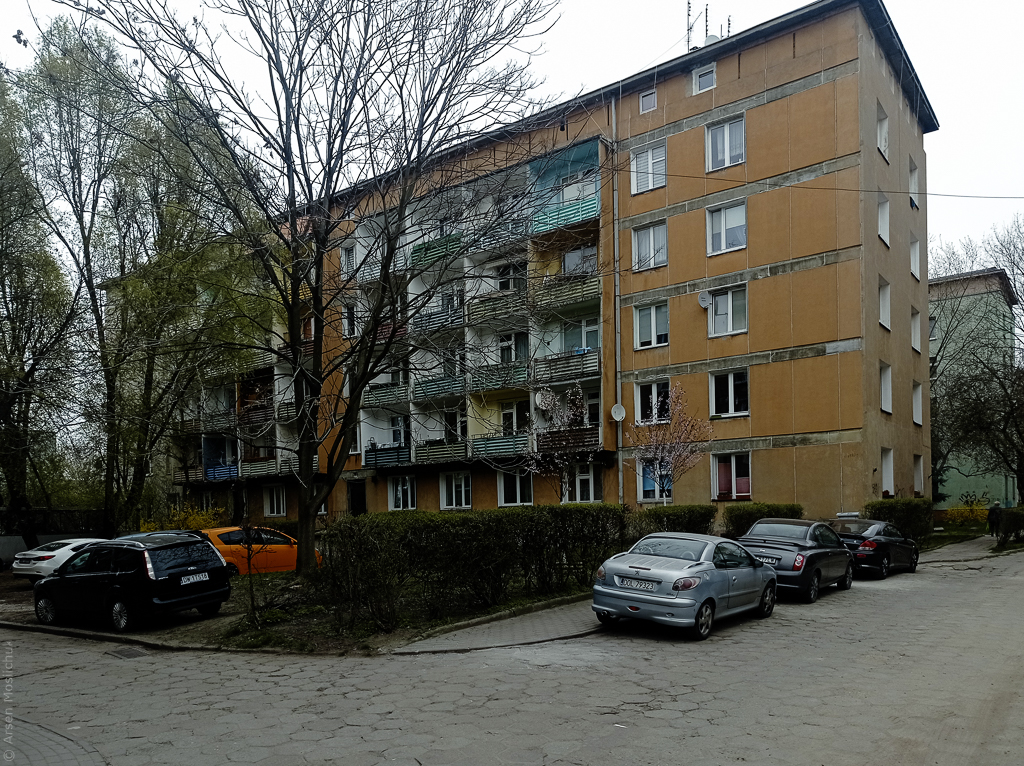 Двори 