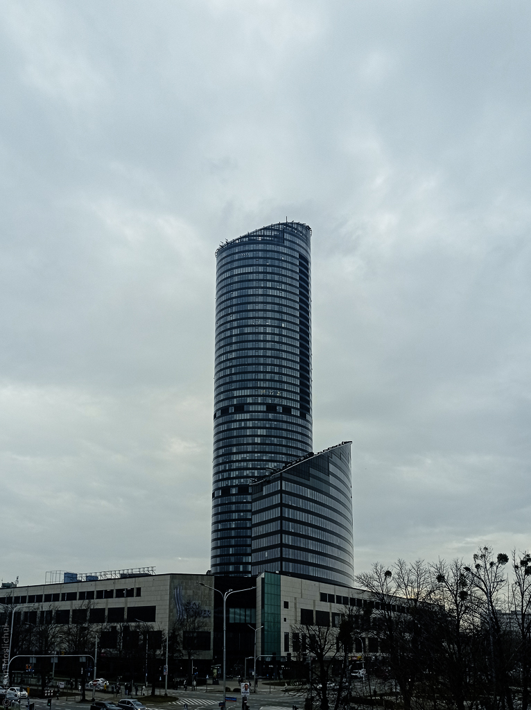 Скай Тавер
