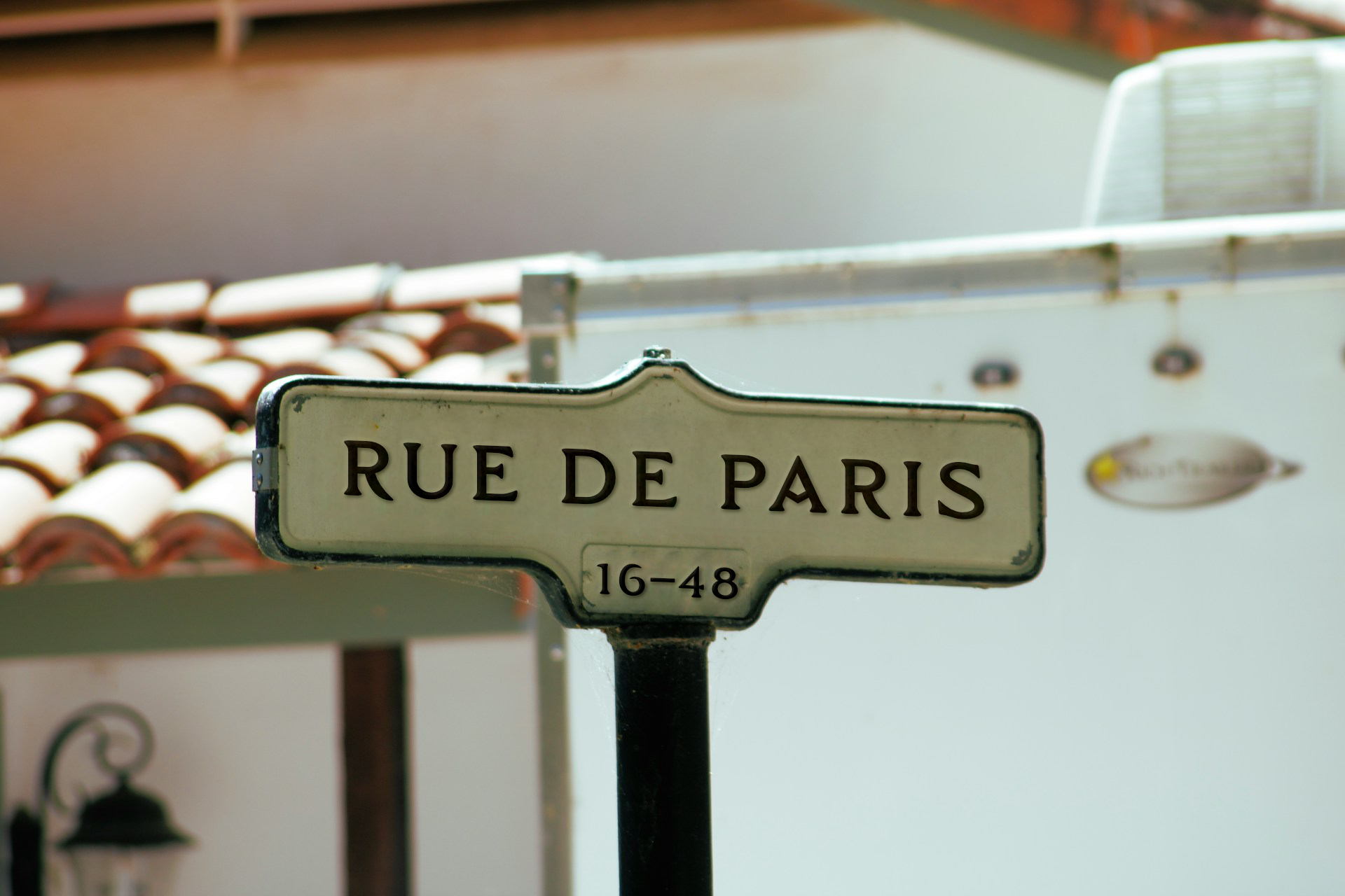 Rue.jpg